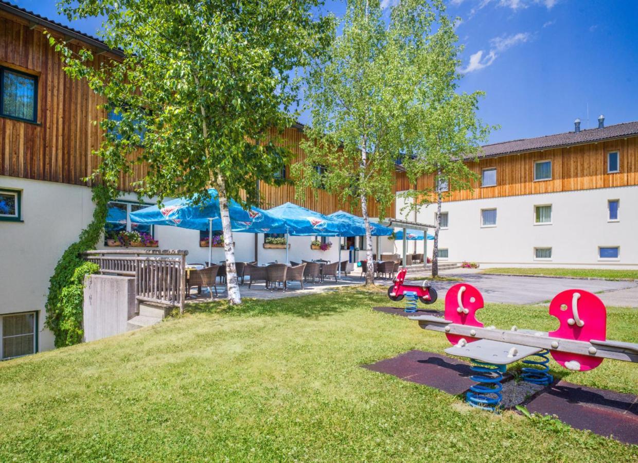 Jufa Hotel Бад-Аусзе Екстер'єр фото