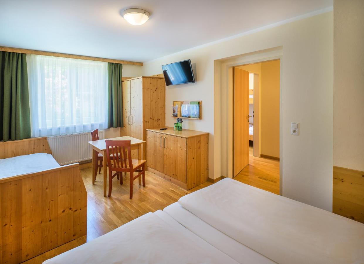 Jufa Hotel Бад-Аусзе Екстер'єр фото