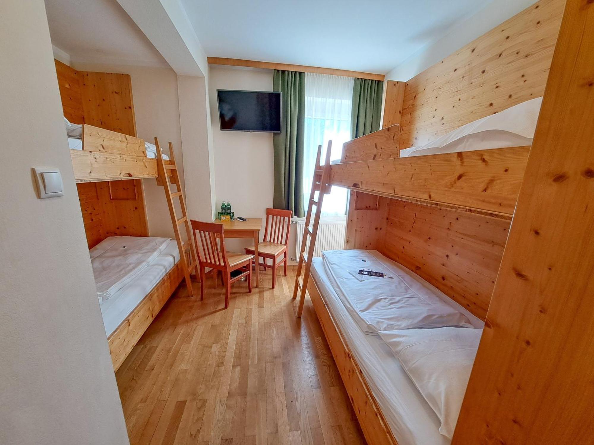 Jufa Hotel Бад-Аусзе Екстер'єр фото