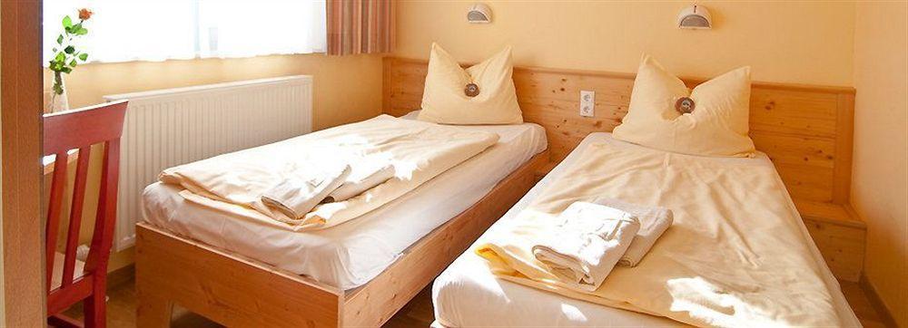 Jufa Hotel Бад-Аусзе Екстер'єр фото
